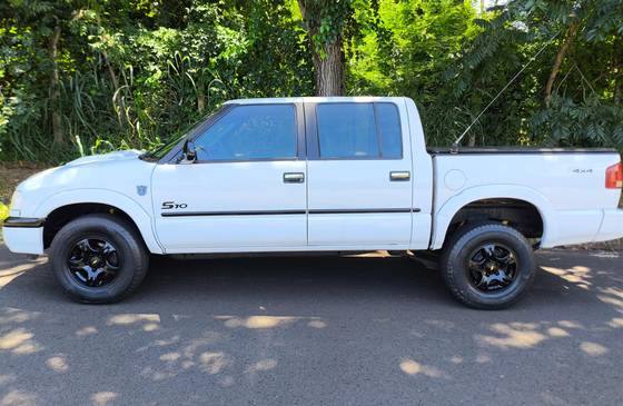 CHEVROLET S10 2.8 4X2 CD 12V TURBO INTERCOOLER DIESEL 4P MANUAL
